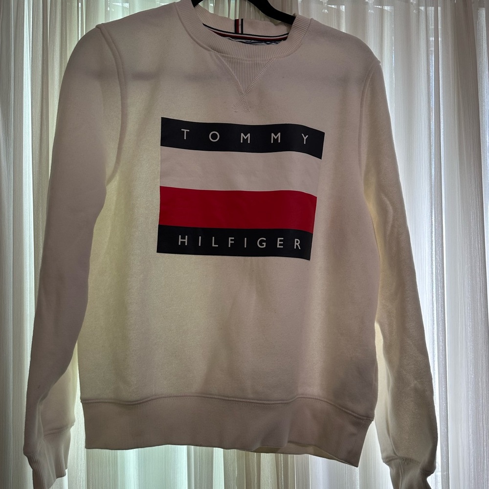White Tommy Hilfiger crew neck sweater